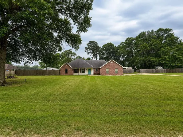 205 County Road 733, Buna, TX 77612