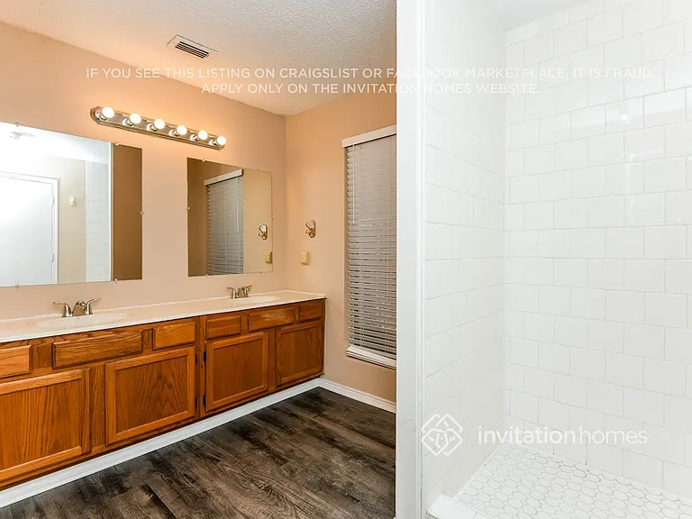 3805 Waxwing Cir S — Photo 12