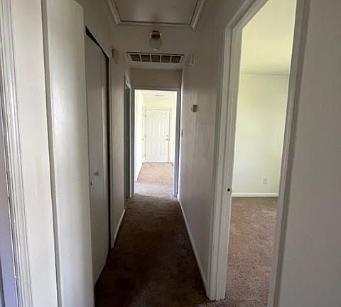 4th image of 4318 Tides Ct #B