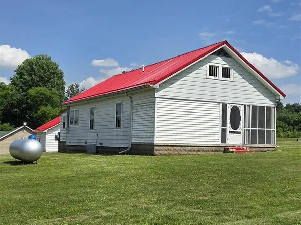 7664 S Pleasant Church St, Carlisle, IN 47838