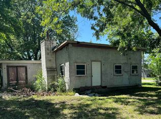 727 N Line St, Belle Plaine, KS 67013