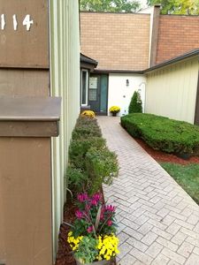 114 Cascade Dr, Indian Head Park, IL, 60525