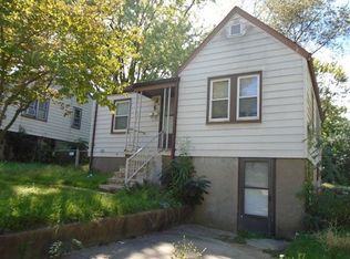 6 Lamar Dr, Saint Louis, MO 63136