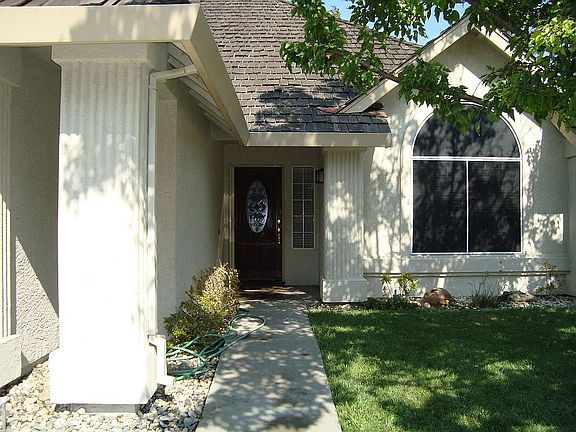 2nd image of 9363 Tule Ct