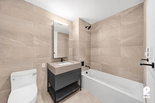 Rented by REZI | media 41