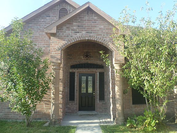 4th image of 2103 Brook Ln