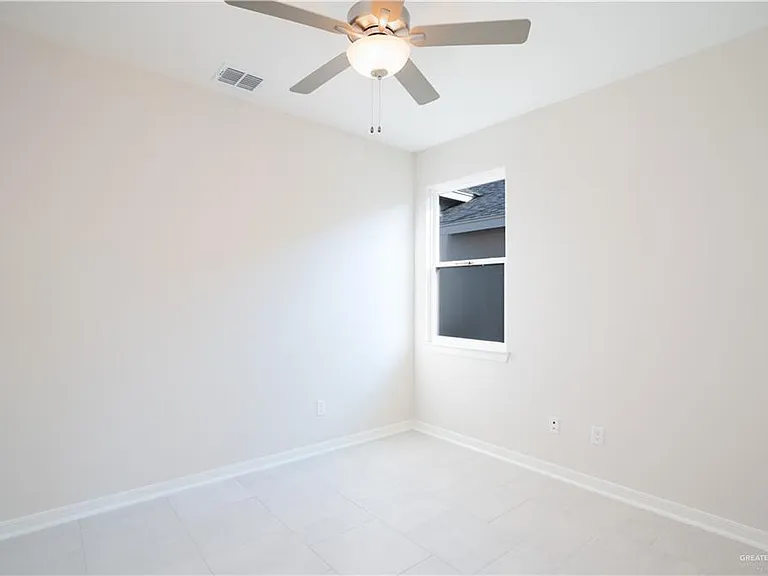 10221 N 15th St — Photo 13
