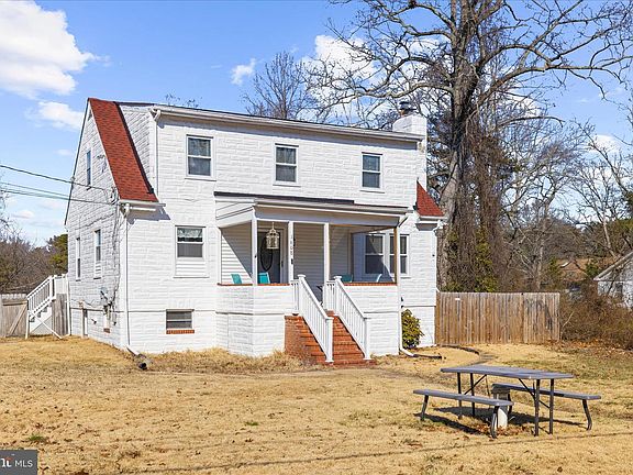 2nd image of 1608 Wall Dr