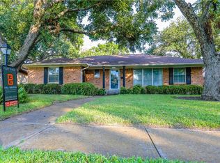 6828 Dalhart Ln, Dallas, TX 75214