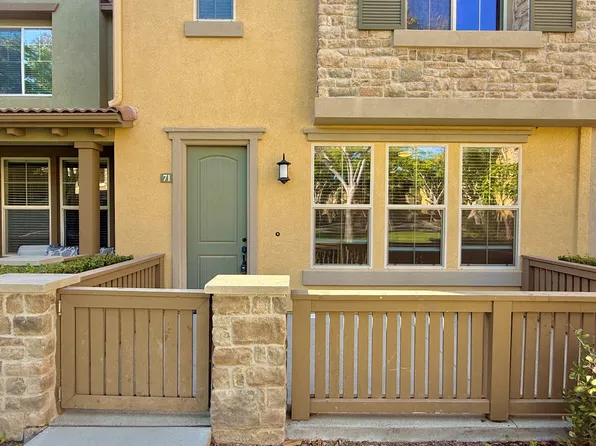 10689 New Grove Trl #71, San Diego, CA 92130