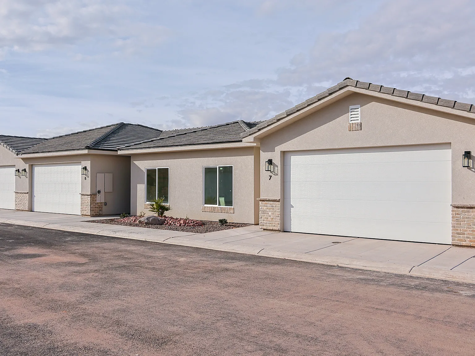 2 bed, 1238 sqft, $1,600 — Photo 1