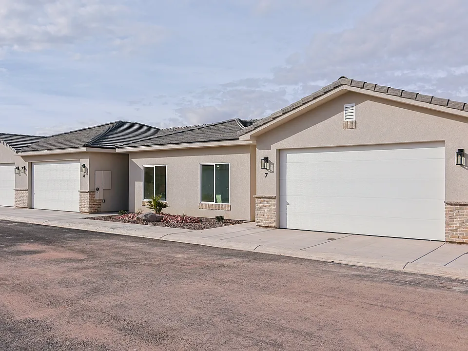415 W Old Mill Rd #3
