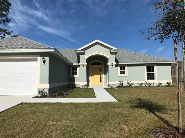 8160 N Wakefield Dr, Citrus Springs, FL 34434