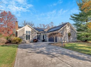 142 Wallsend Ct, Powell, OH