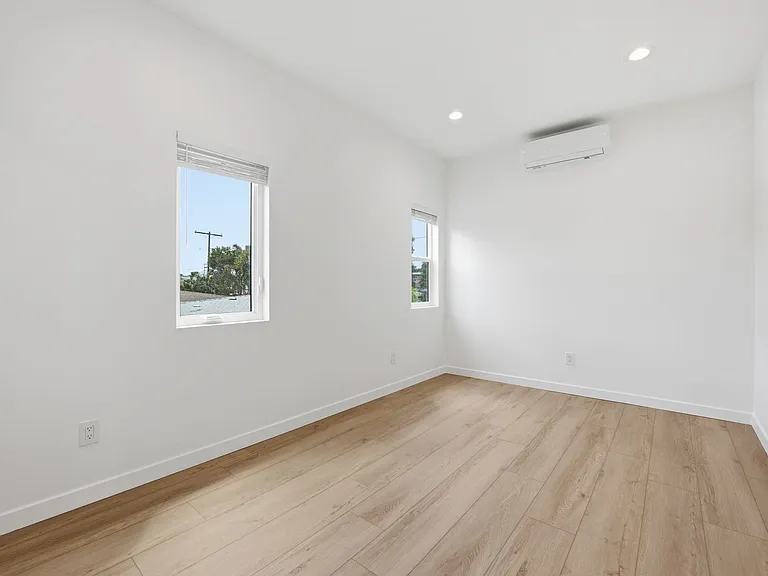 6414 Cleo St — Photo 15
