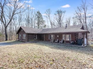 927 Mount Benevolence Rd, Newton, NJ 07860