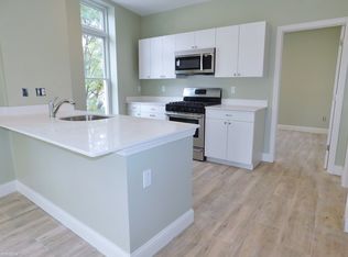 10 Roxbury St, Roxbury, MA 02119