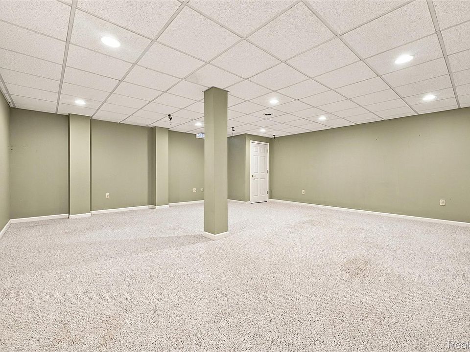 31191 Kingswood Blvd, photo 25