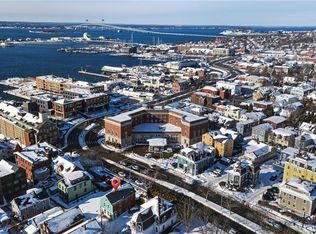 20 Fair St, Newport, RI 02840