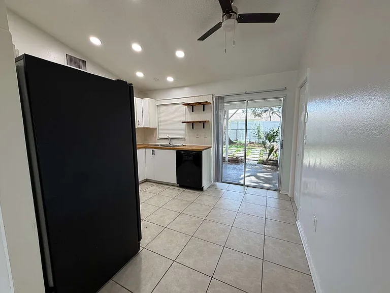 3532 Glenburn Ct — Photo 6