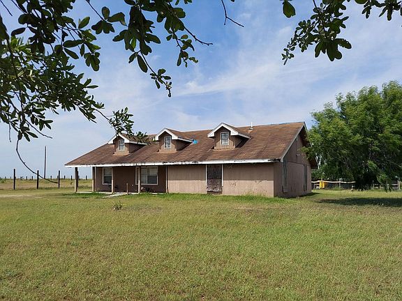 2nd image of 19302 Reyes Rd