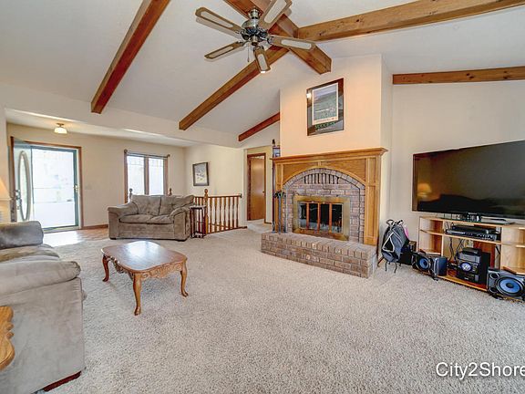 4th image of 10733 White Birch Dr
