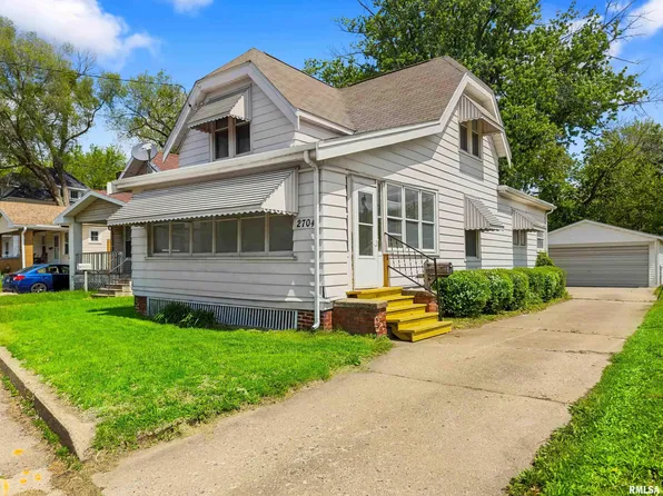 2704 N Prospect Rd, Peoria, IL 61603