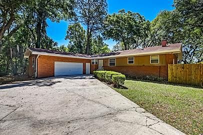 4th image of 3546 Clyde Dr