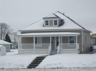 309 Oskaloosa St, Pella, IA 50219