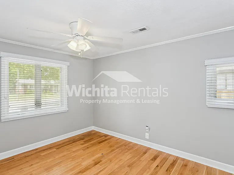 4536 S Glenn Ave — Photo 6