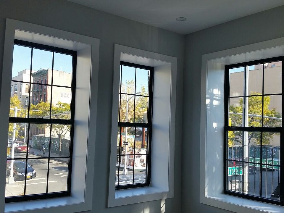 2nd image of 192 Montrose Ave
