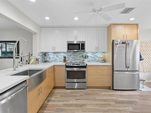 3329 Deer Creek Lake Shore Dr, Deerfield Beach, FL 33442