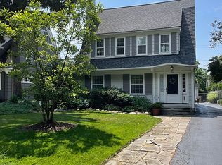 3316 Grenway Rd, Shaker Heights, OH 44122