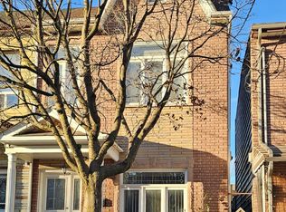 74 Argyle St, Toronto, ON M6J1N9