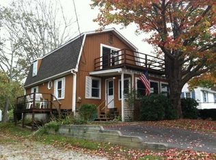 22 Cross St, York, ME 03909