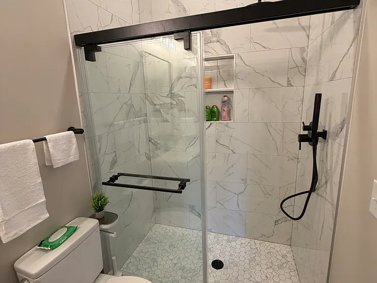 1700 Van Buren Ave #1 — Photo 8