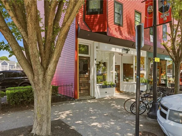 102 Broadway #1C, Newport, RI 02840