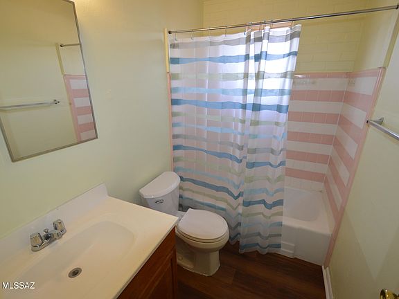 5th image of 2412 N Bryant Ave Unit A