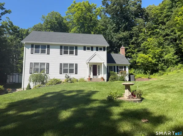 151 Lantern Park Lane South, Southbury, CT 06488