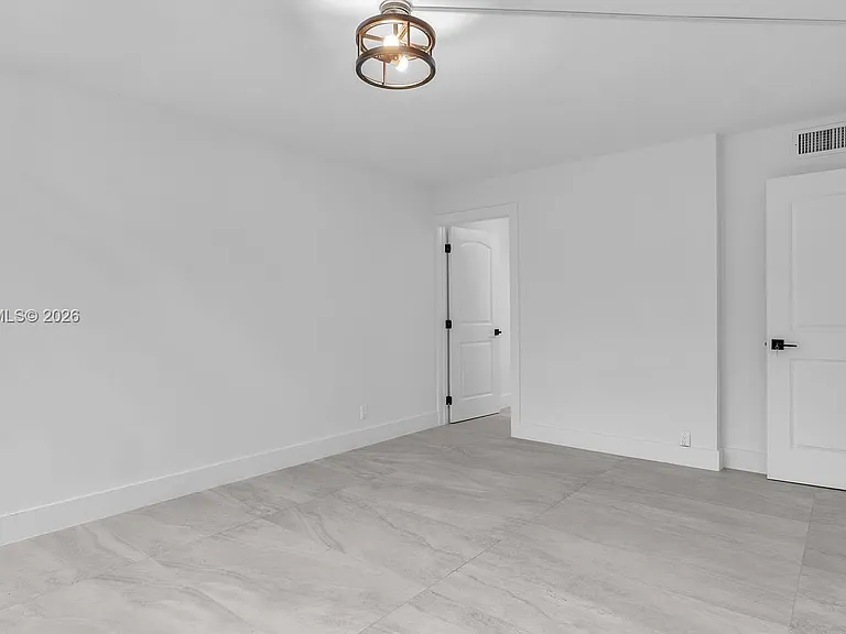 6911 Environ Blvd #4J — Photo 19