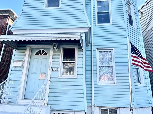 23-25 123 St, College Point, NY 11356