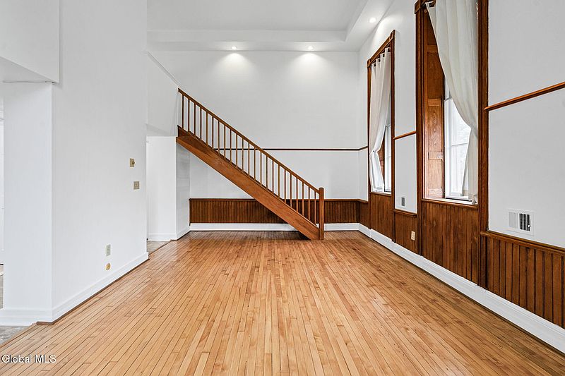 5th image of 206 N Pearl Street APT 102