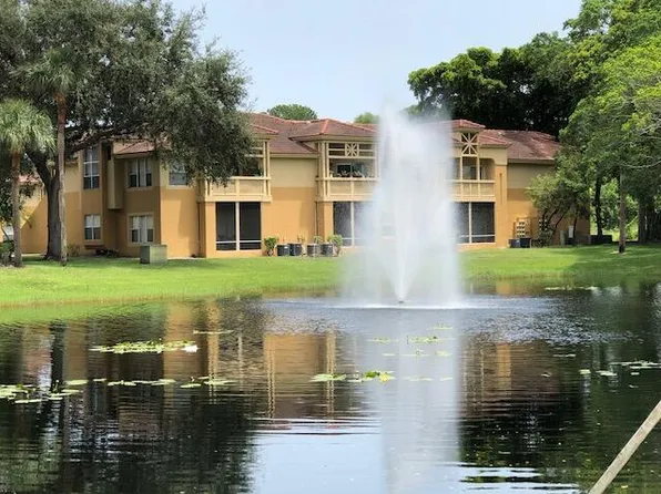 4767 Via Palm Lks APT 206, West Palm Beach, FL 33417