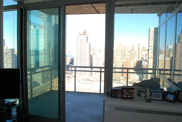 Rented by Triplemint | media 9