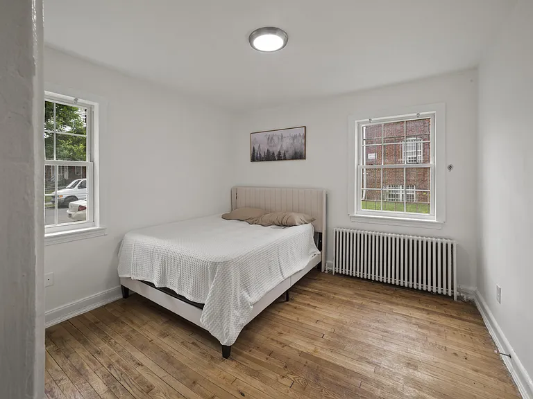 30 Danbury St SE #1 — Photo 7