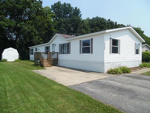 5th image of 29398 Pine Dr