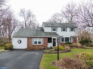 2816 Village Green Ln, Norristown, PA 19403