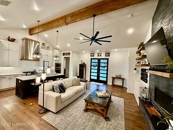 5th image of 1311 Camelot Ave