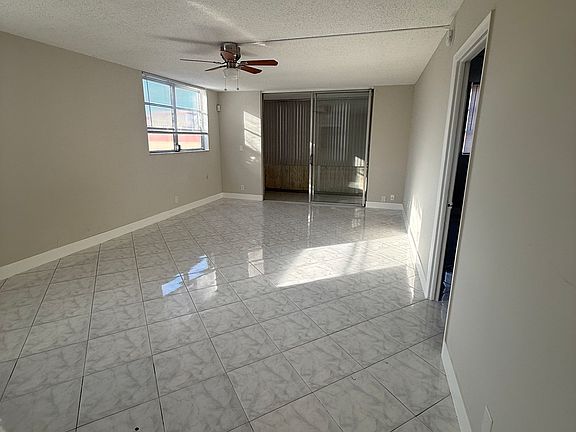 2nd image of 410 NW 68th Ave APT 306