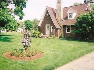 235 7th St SW, Brewster, OH 44613
